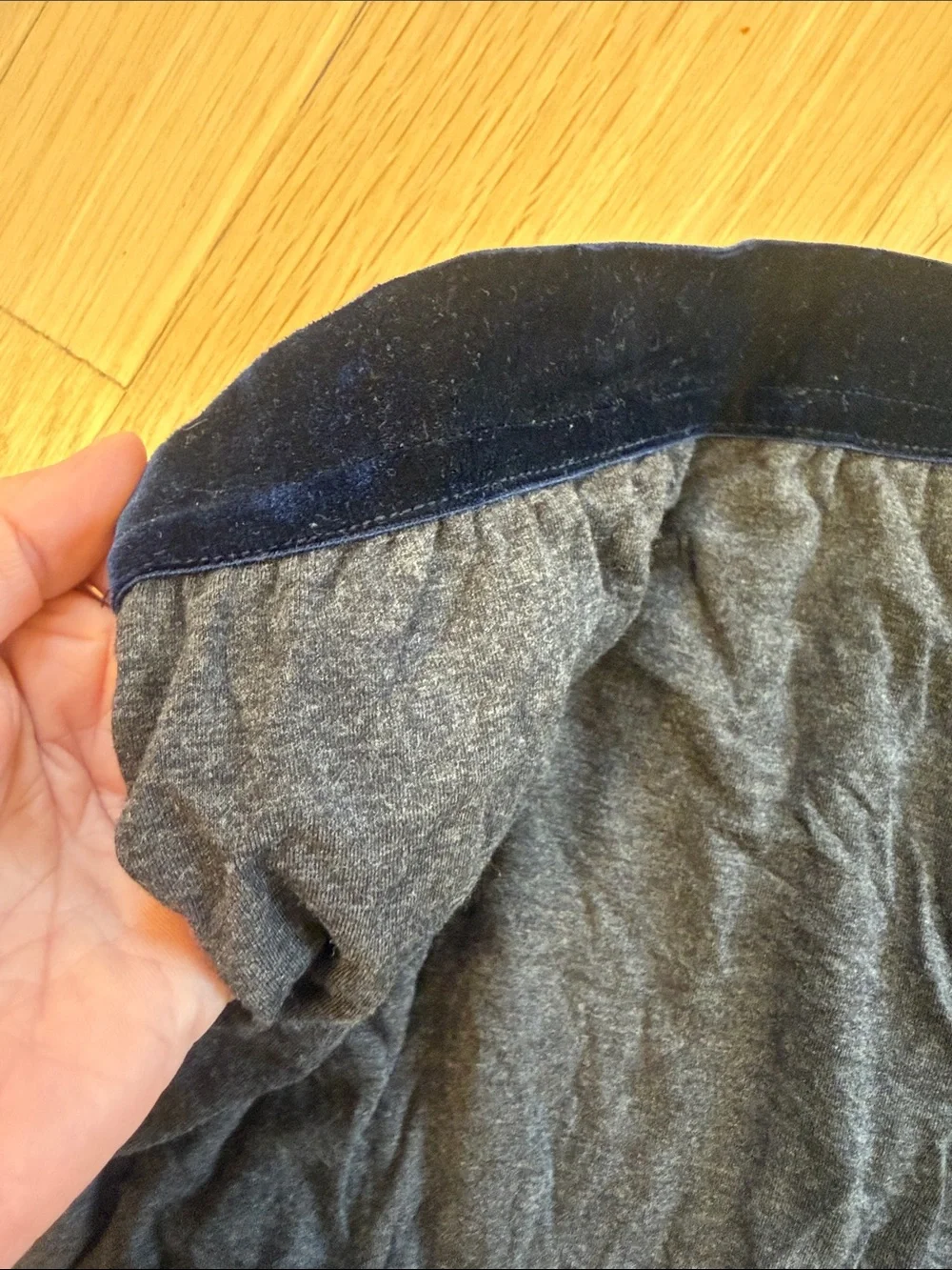 T by Alexander Wang Charcoal Gray knit Skirt with navy velvet waistband